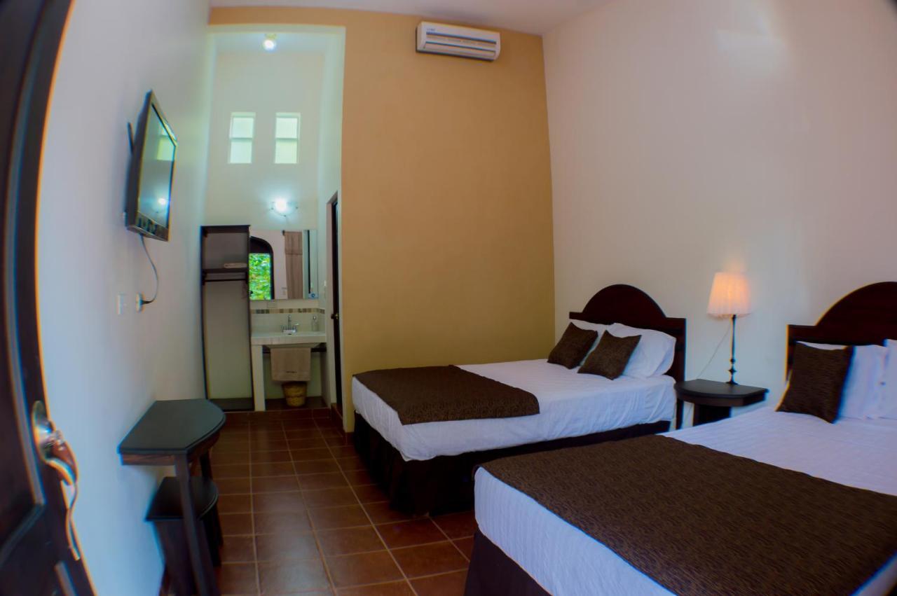 Casa Bourbon Hotel เรตาลูเลอ ภายนอก รูปภาพ